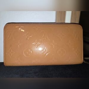 Louis Vuitton Caramel Embossed Zippy Wallet